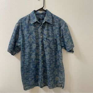 Izod tropical button down shirt blue medium